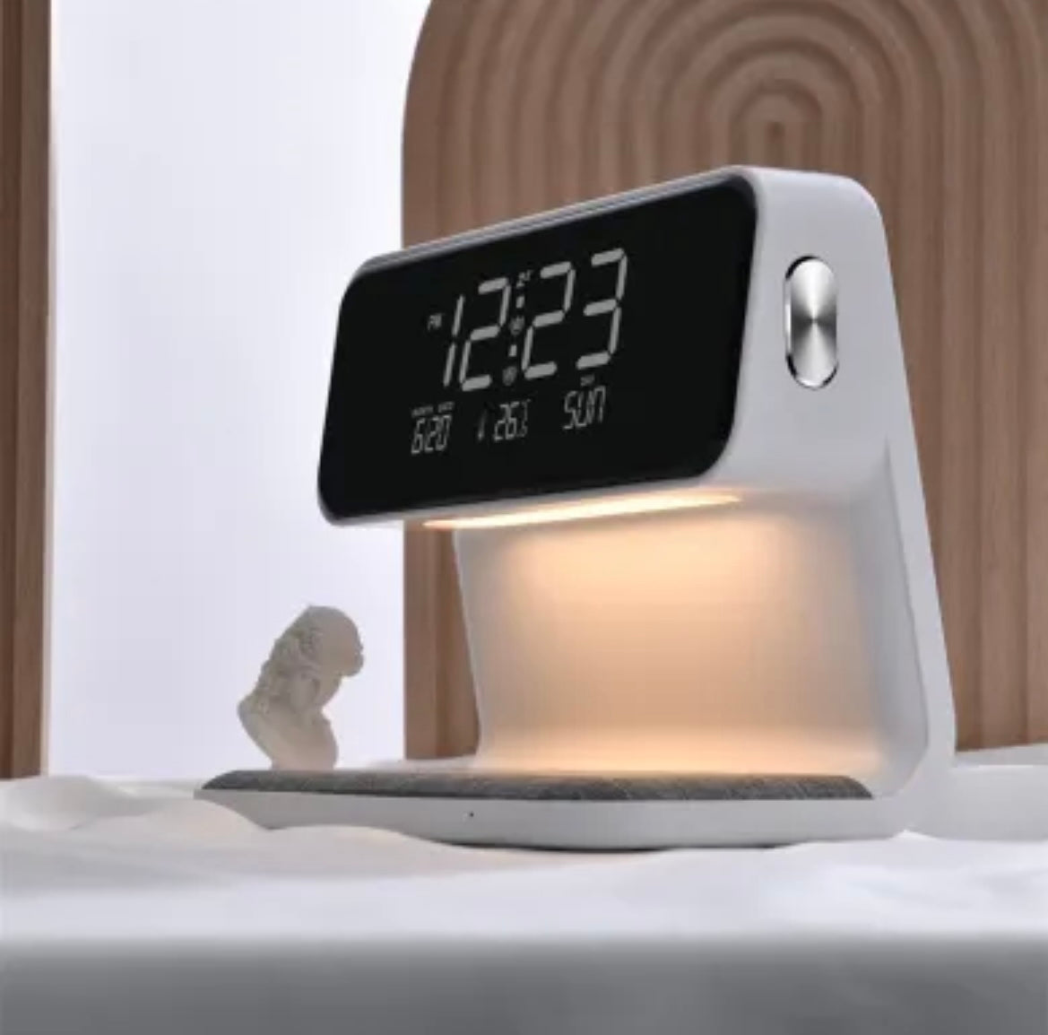 Candeeiro de Mesa 3 em 1 com Carregamento Wireless, Relógio Digital e Alarme
